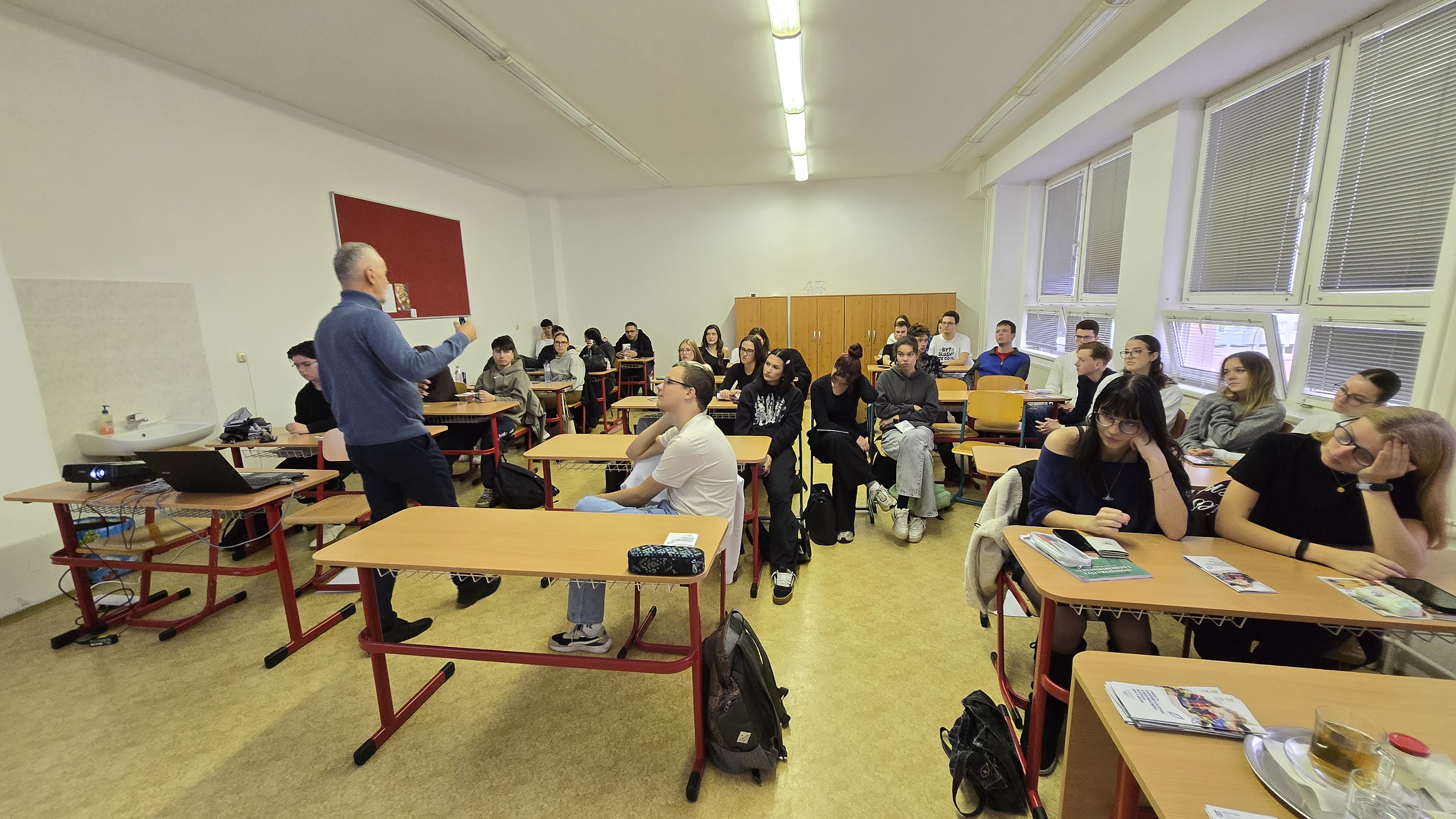 Kariérne workshopy FEŠRR na stredných školách